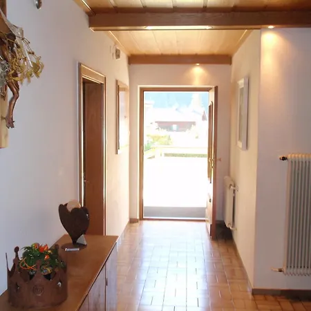 Guest house Haus Larcher 3*