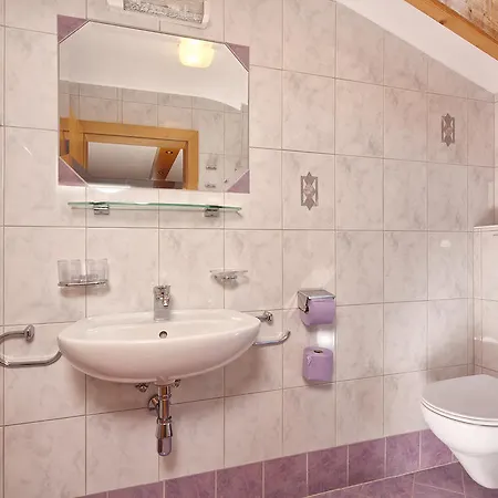 Haus Larcher Эц