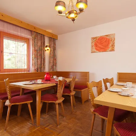 Гостевой дом Haus Larcher Эц